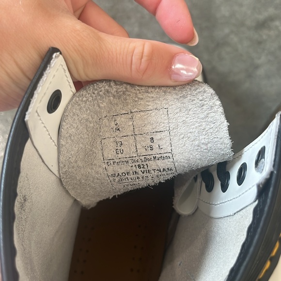 Women’s Doc Martens Size 6 - Picture 7 of 8